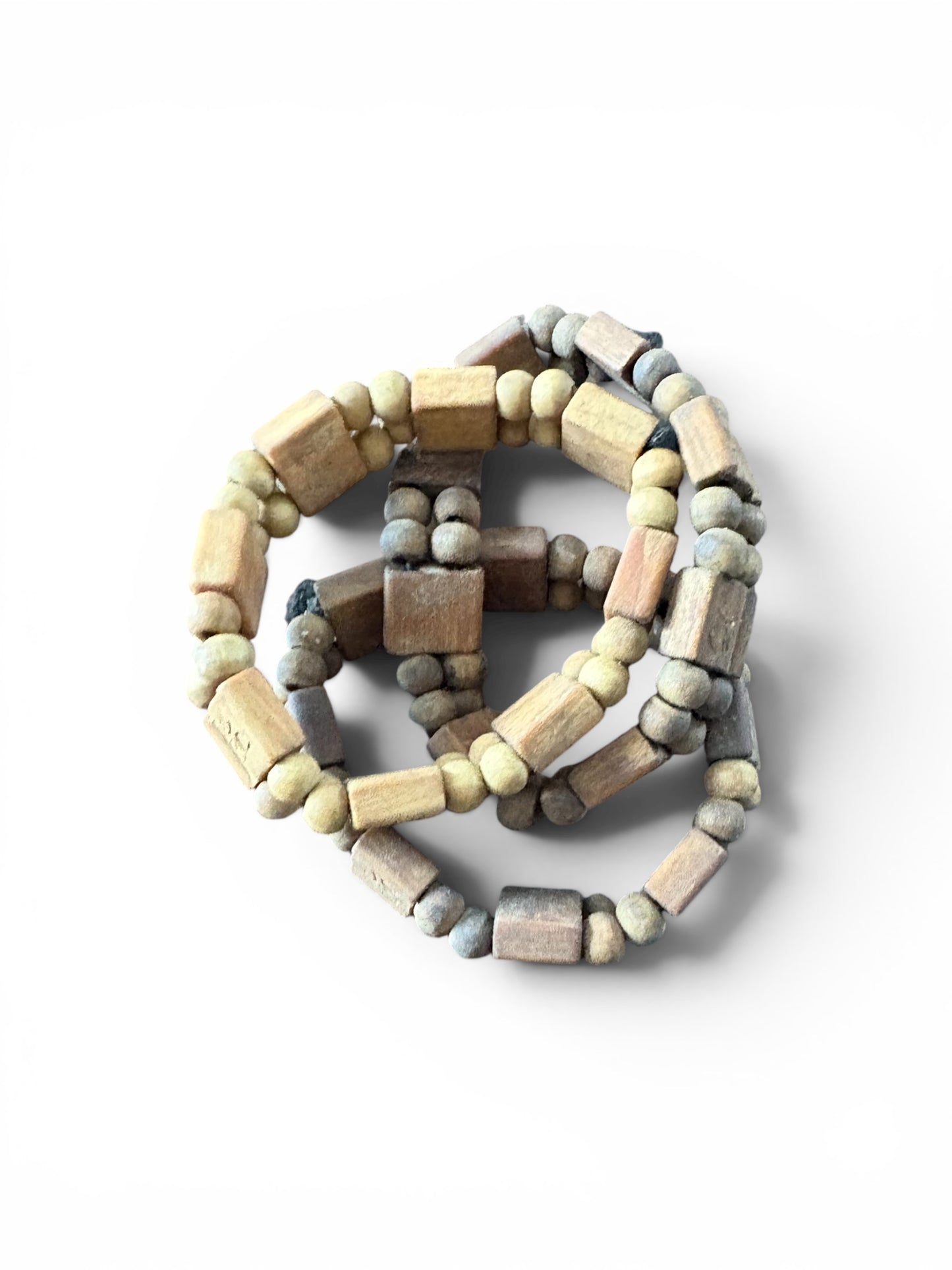 Bracelet multirangs en perles de bois