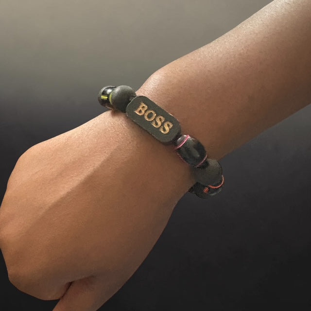 Bracelet multirangs en perles de bois