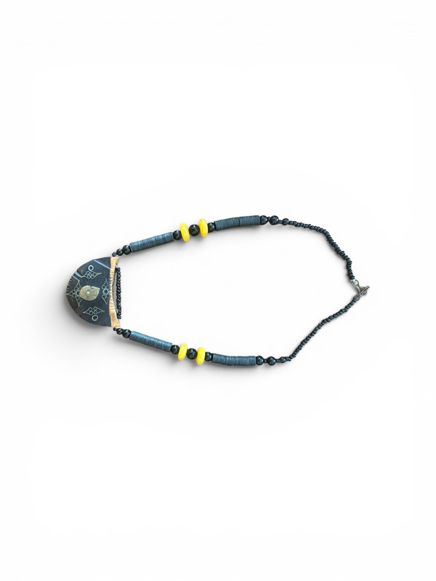 collier perles et bois
